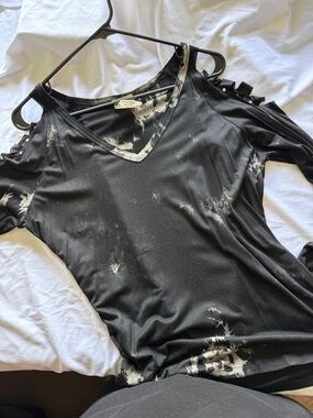 Vocal Black V-Neck Cold-Shoulder Tie-Dye Top